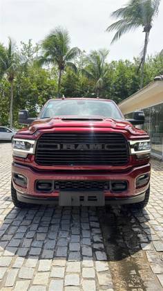 RAM 2500 6.7 I6 TURBO DIESEL LARAMIE NIGHT EDITION CD 4X4 AUTOMÁTICO